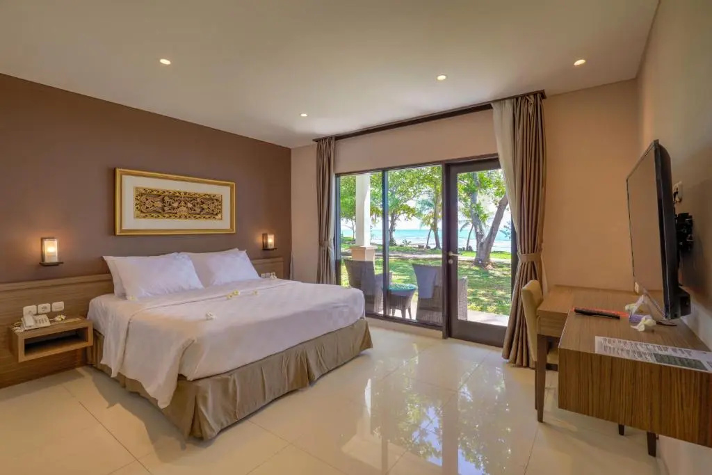 Deluxe Double room with ocean view (full double bed)