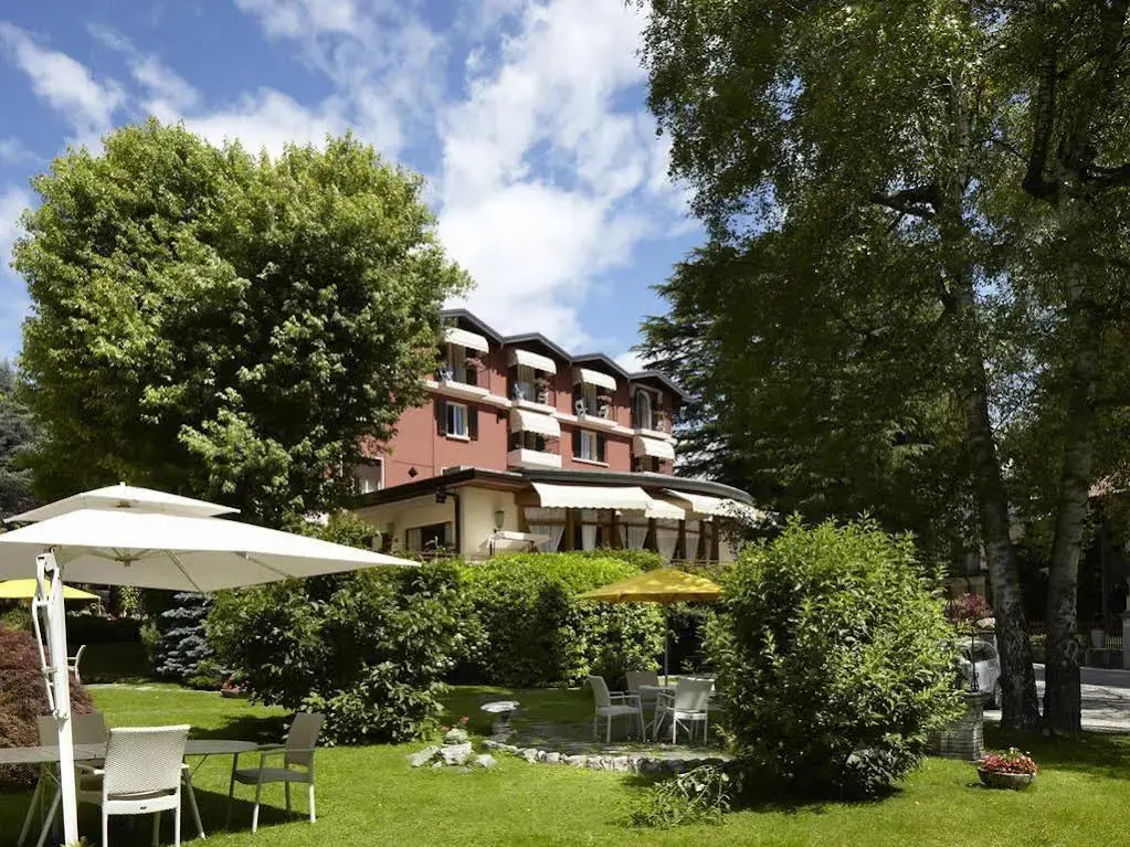 Hotel photo 11