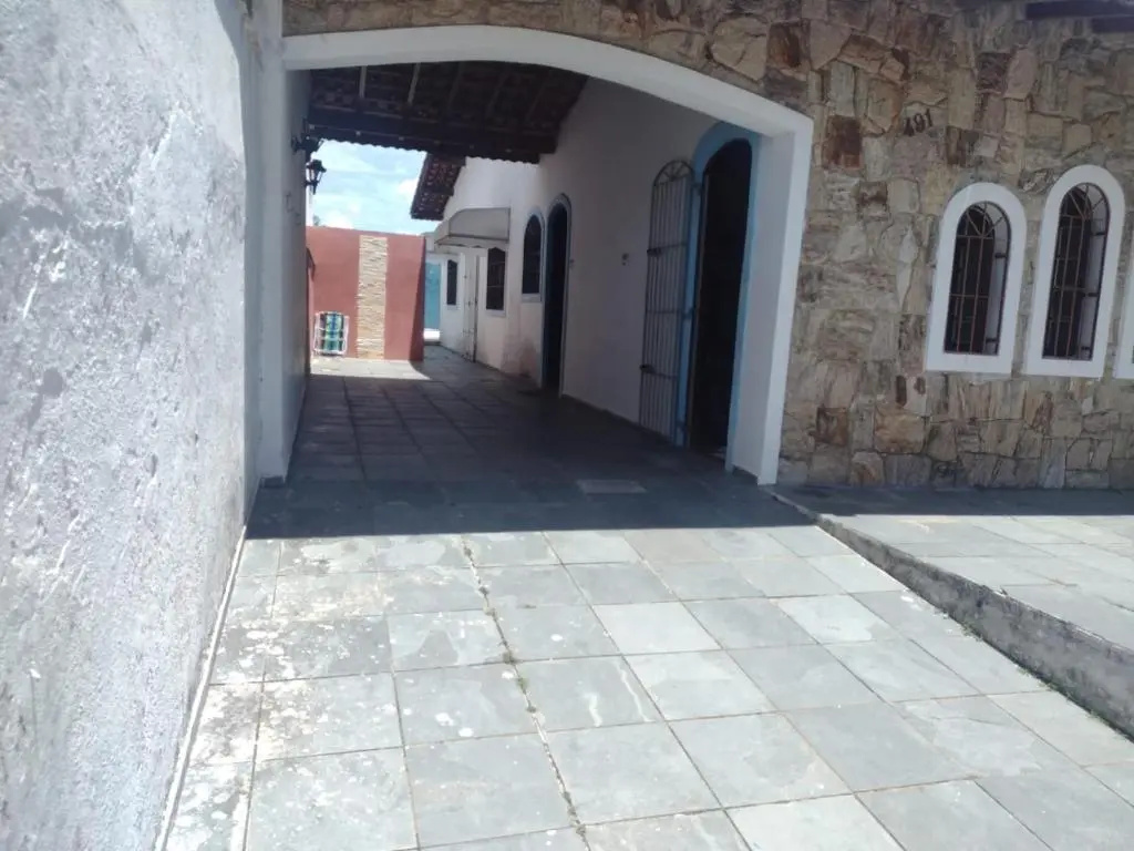 Casa em Peruibe 3 dormitórios sendo 1 suite
