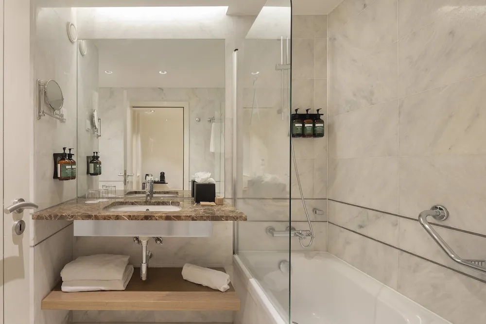 Crowne Plaza Caparica Lisbon by IHG - Chambres