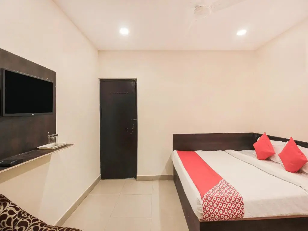 Vasundhara Guest House by OYO Rooms