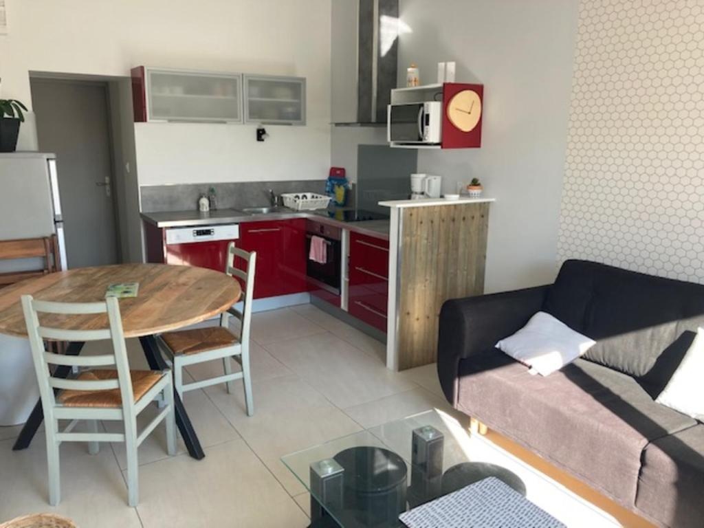 maison entre plage marais et forêt