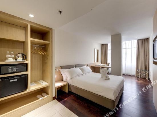 Rocana Hotel