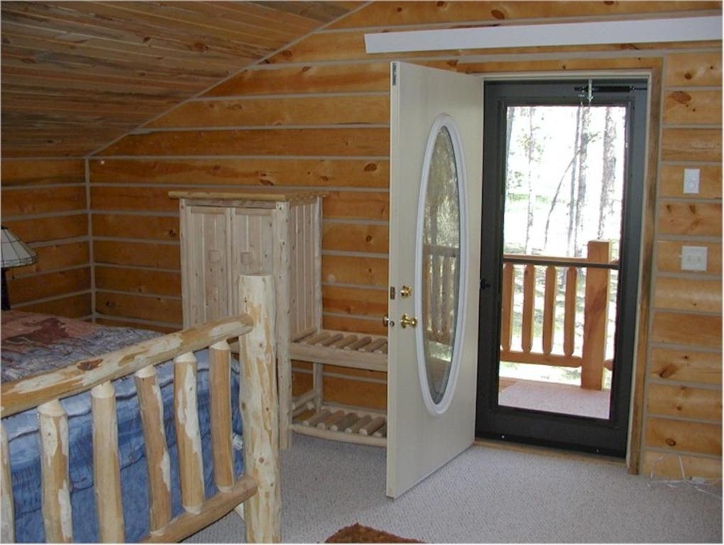 Comanche Lodge — 5