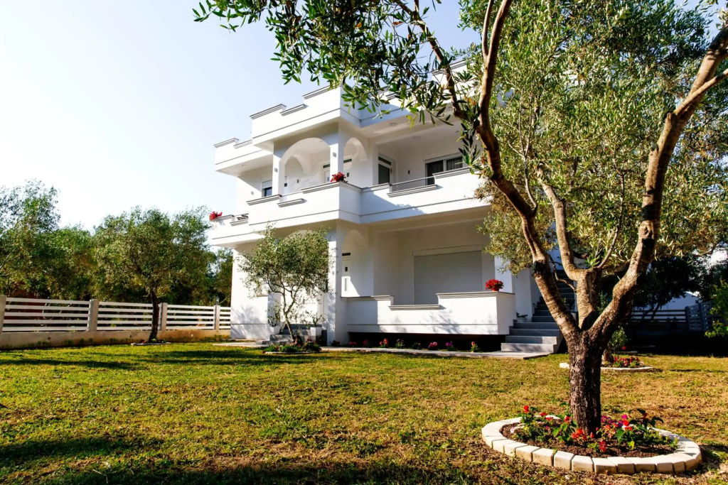 Apartments Hoxha
