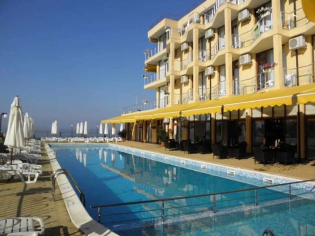 Aqua Dolphin Beach Hotel