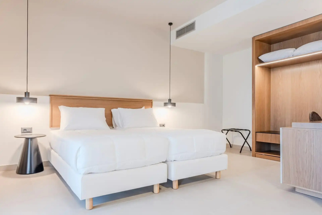 2 Bedrooms Premium Suite with sea view