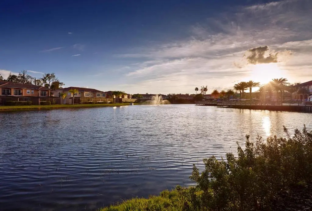 Beach & Waterfront