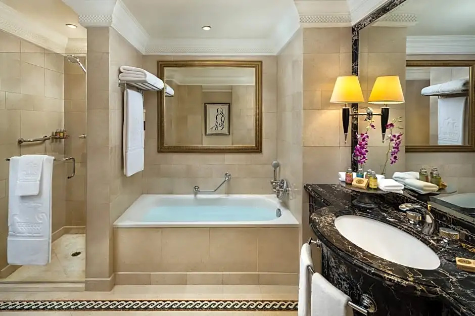 Double Suite with pool view (full double bed)
