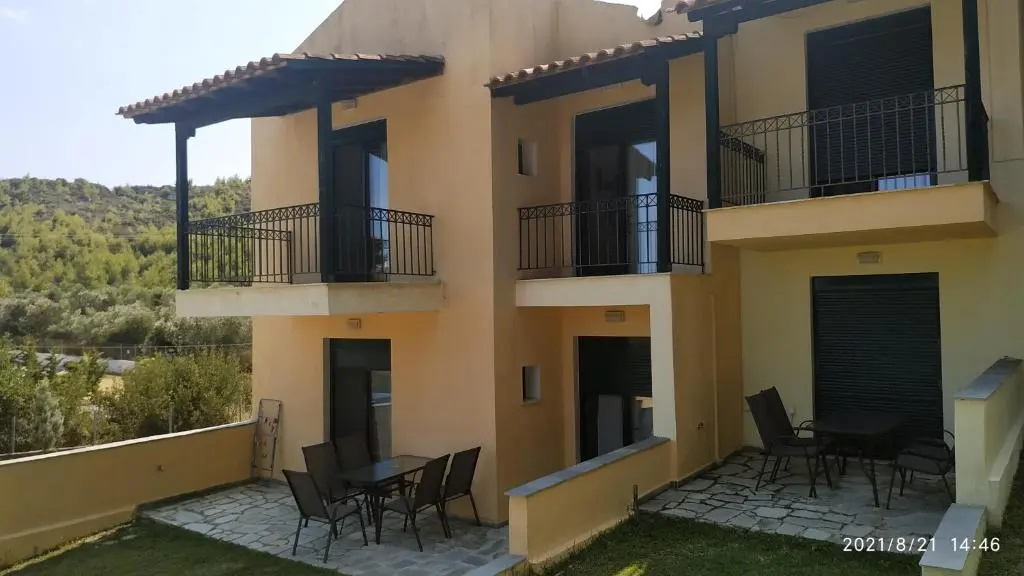 2 Bedrooms Cottage