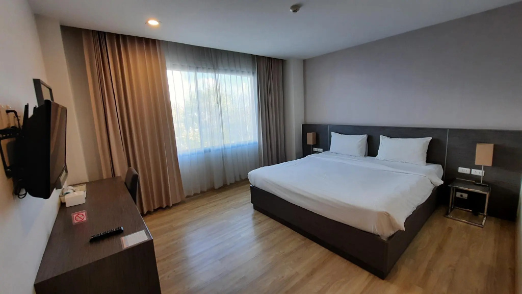 Superior Double room (full double bed)