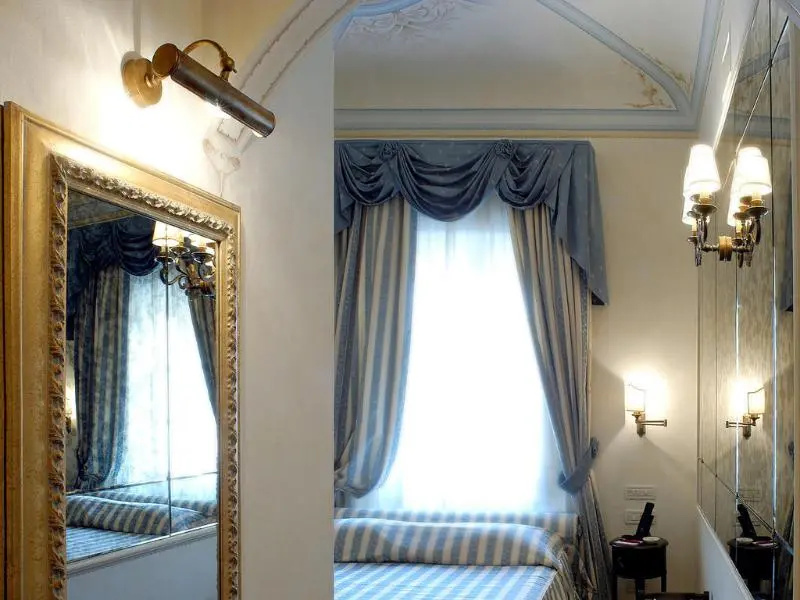 Relais Dell''Orologio - Chambres