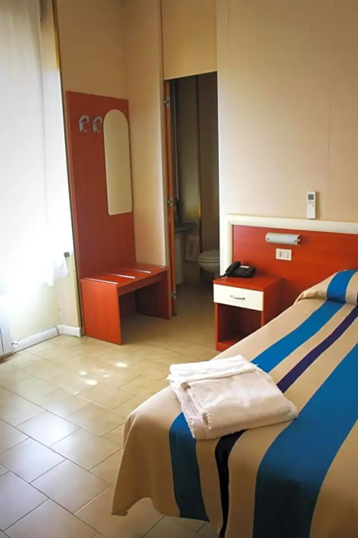 Economy room