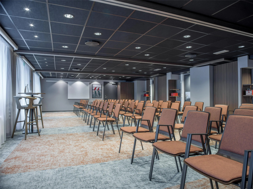 Radisson RED Oslo City Centre, A Verified Net Zero Hotel - фото 7