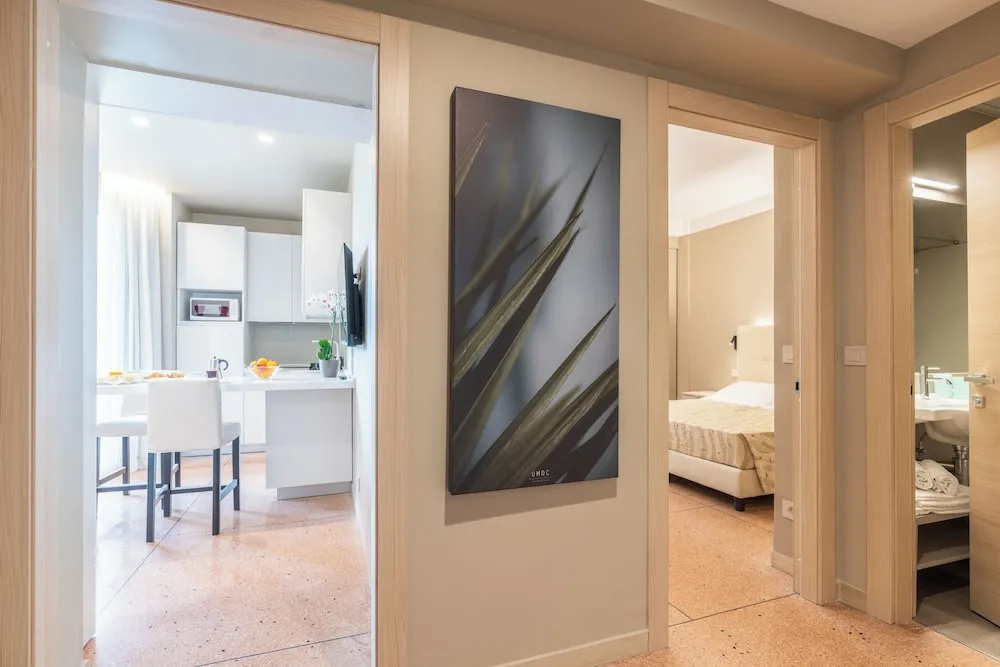 Comfort room with pool view