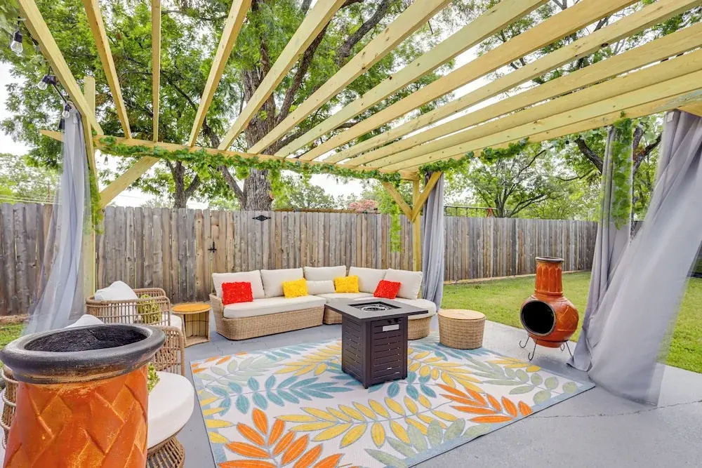 2 Mi to Dtwn: Stylish Family Home in Waco!