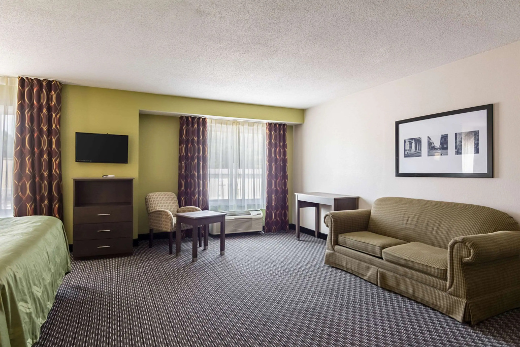 Standard Double room (full double bed)