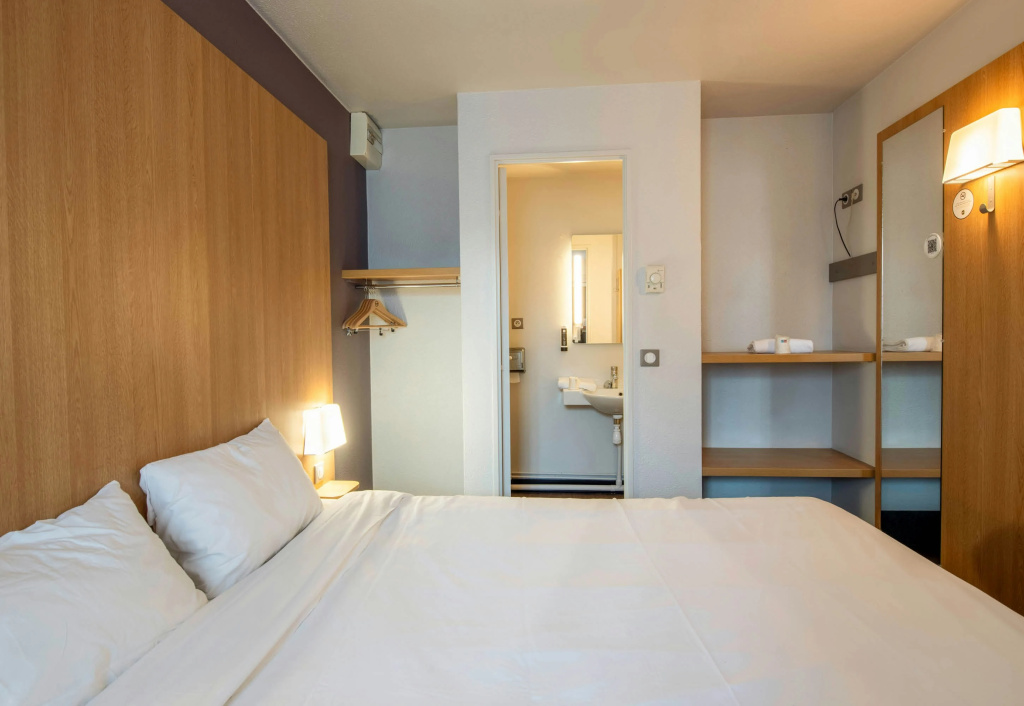 Voir la photo 2 — B&B HOTEL Amiens Longueau