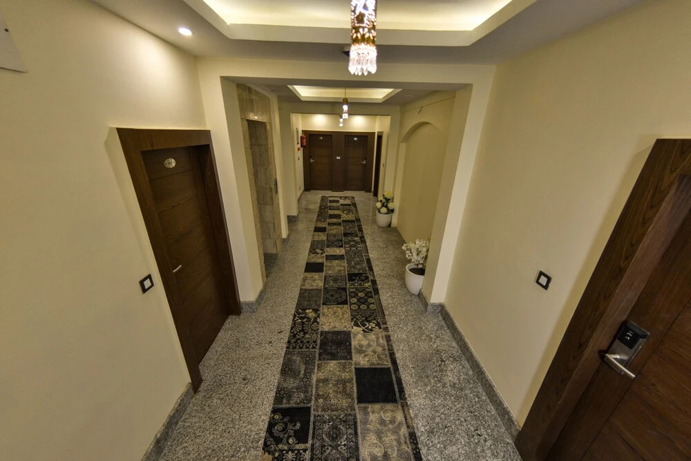 hotel_rooms