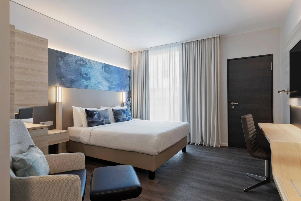 Superior Double room (full double bed)