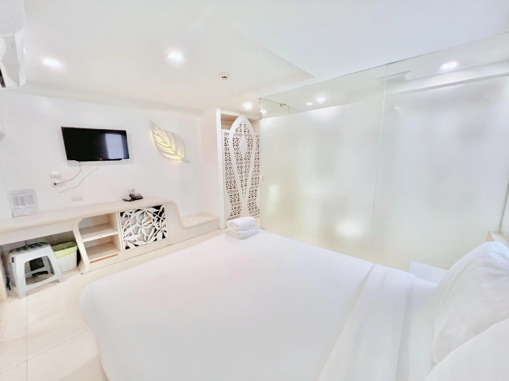 SnoozZotel