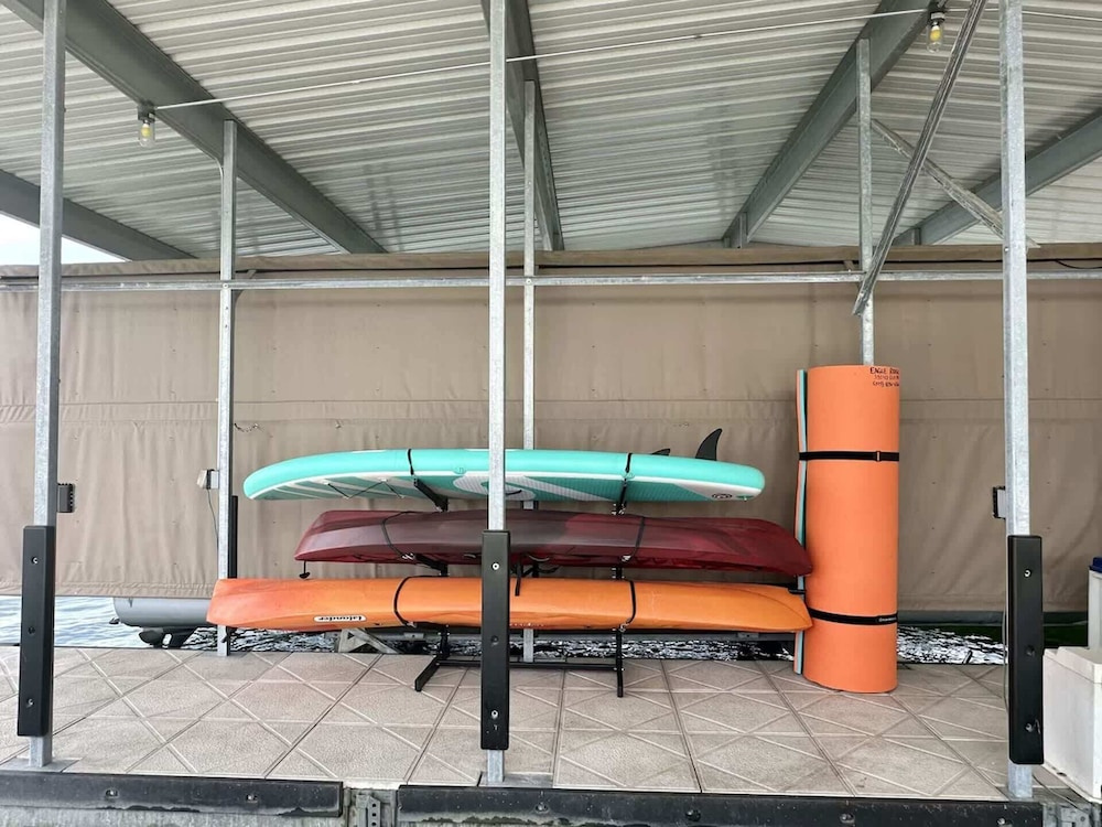 Eagle Ridge Retreat - Dock, Hot Tub & Game Room