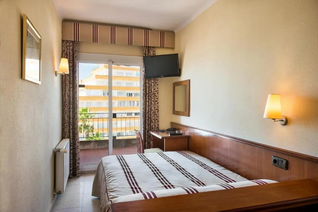 Economy Single room with partial sea view