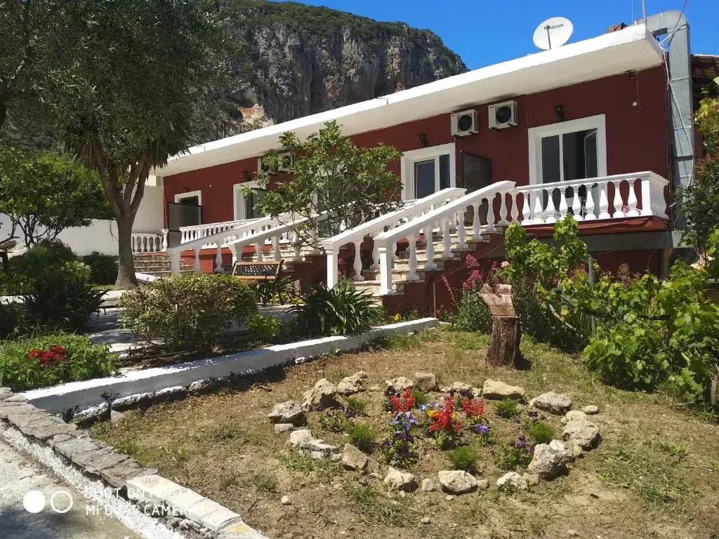 Paleokastritsa Studios - Sun's Gift Spiros