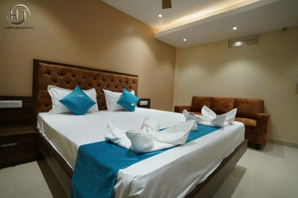 Deluxe Double room (full double bed)