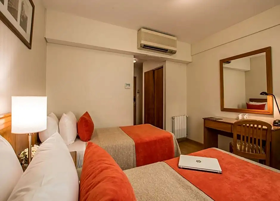 Hotel Solans Carlton - Chambres