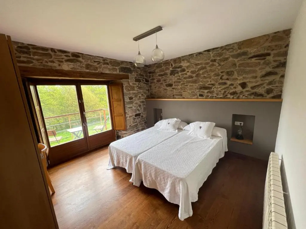 Standard Double room with balcony (twin beds)