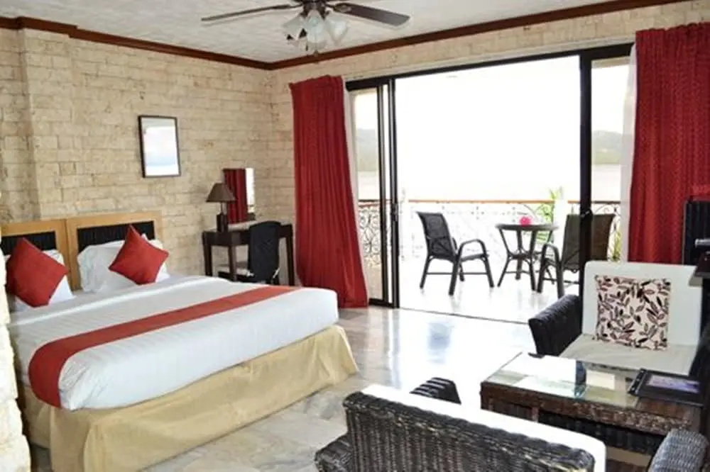 Standard Double room with balcony and oceanfront (full double bed)