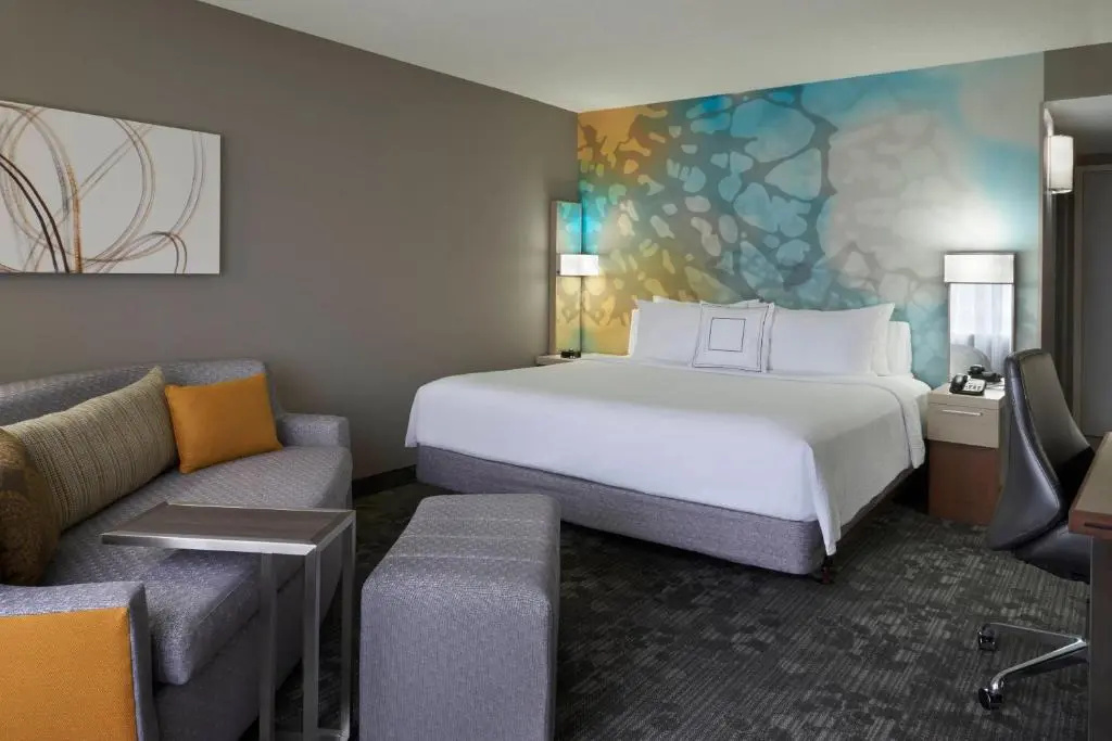 Courtyard by Marriott Toronto Airport - Chambres