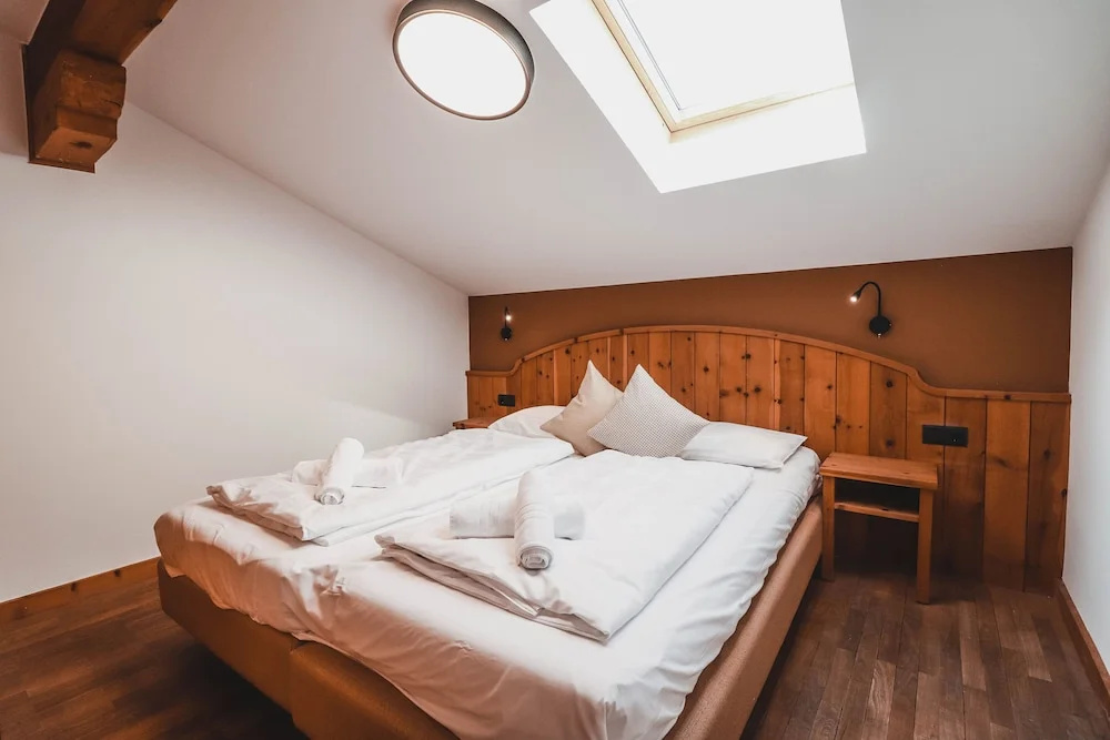 2 Bedrooms Superior Apartment with balcony