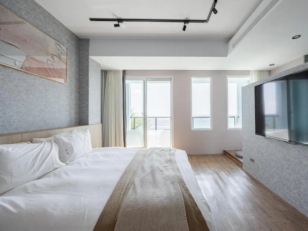Standard Double room with sea view (full double bed)
