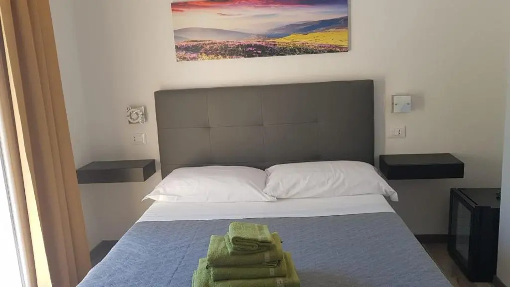 Economy room