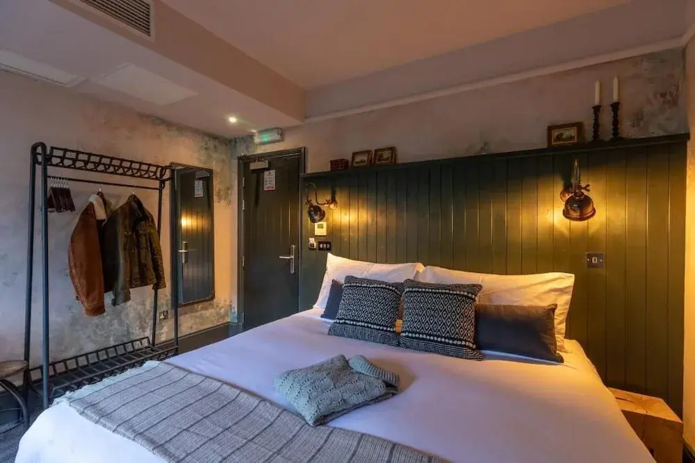 Comfort room