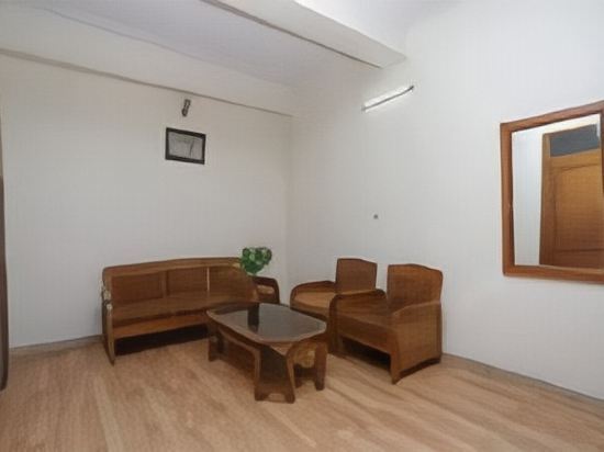 Capital O 14451 Premiuminn