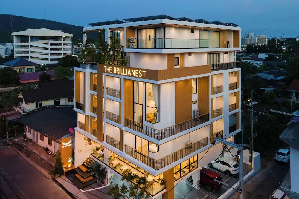 The Brillianest Gallery Hotel