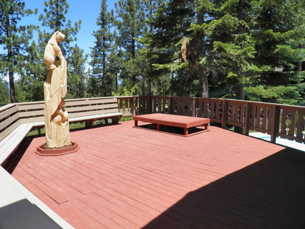 1210 Timber Lane