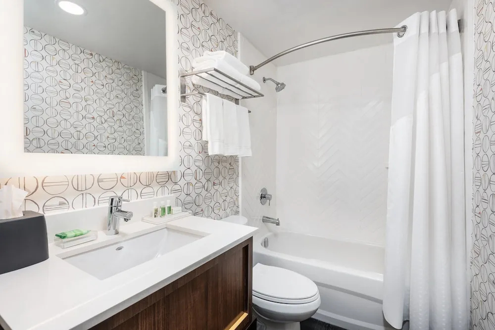 Holiday Inn Toronto Airport East by IHG - Chambres