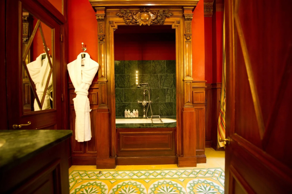 L'Hotel 31