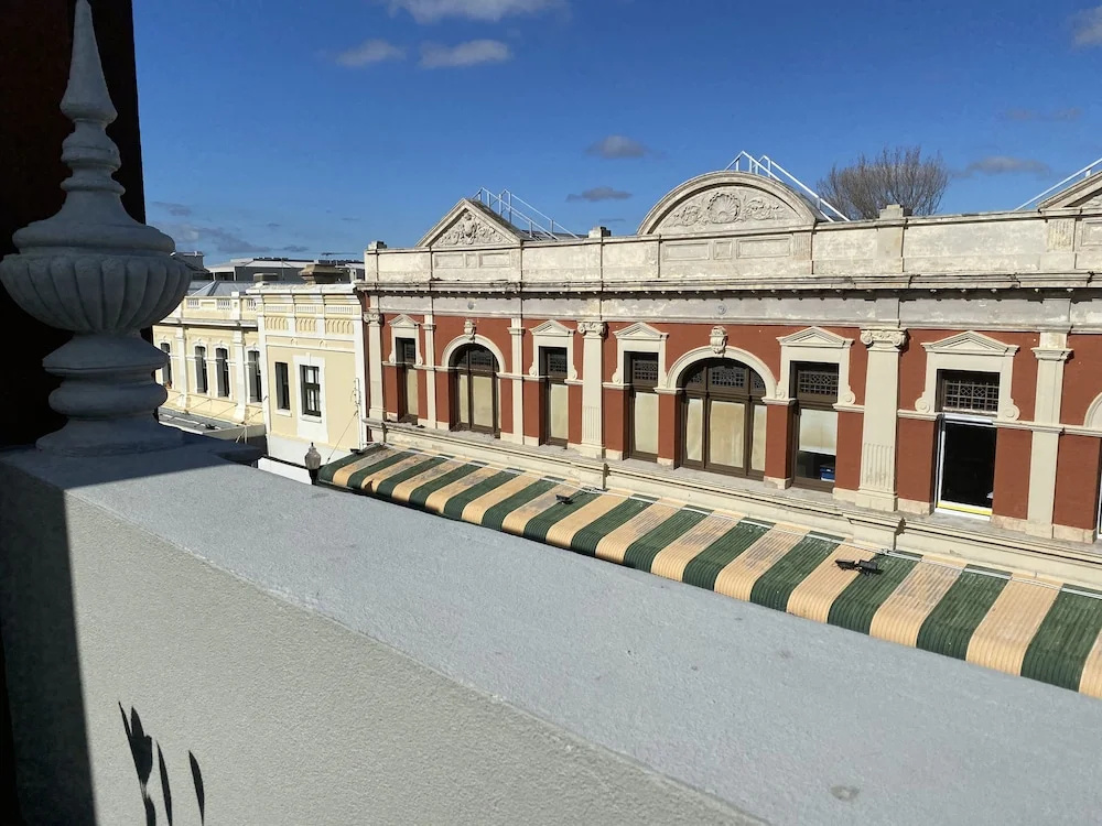 Rialto Suites