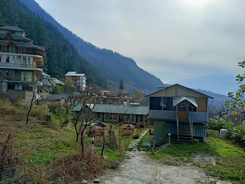 Arudhara Kuteer