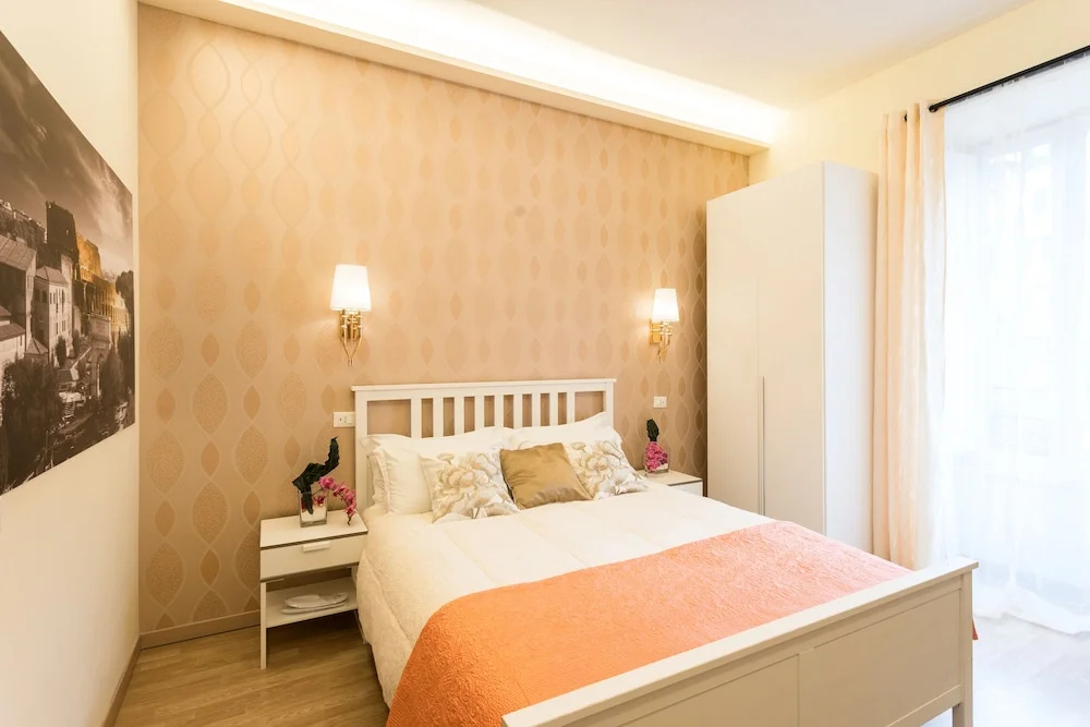 1 Bedroom Comfort Triple room with courtyard view