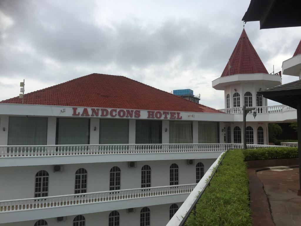 Landcons Hotel