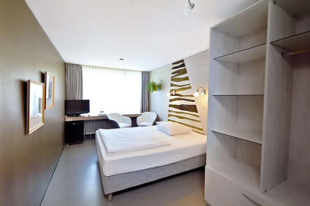 Deluxe Single room