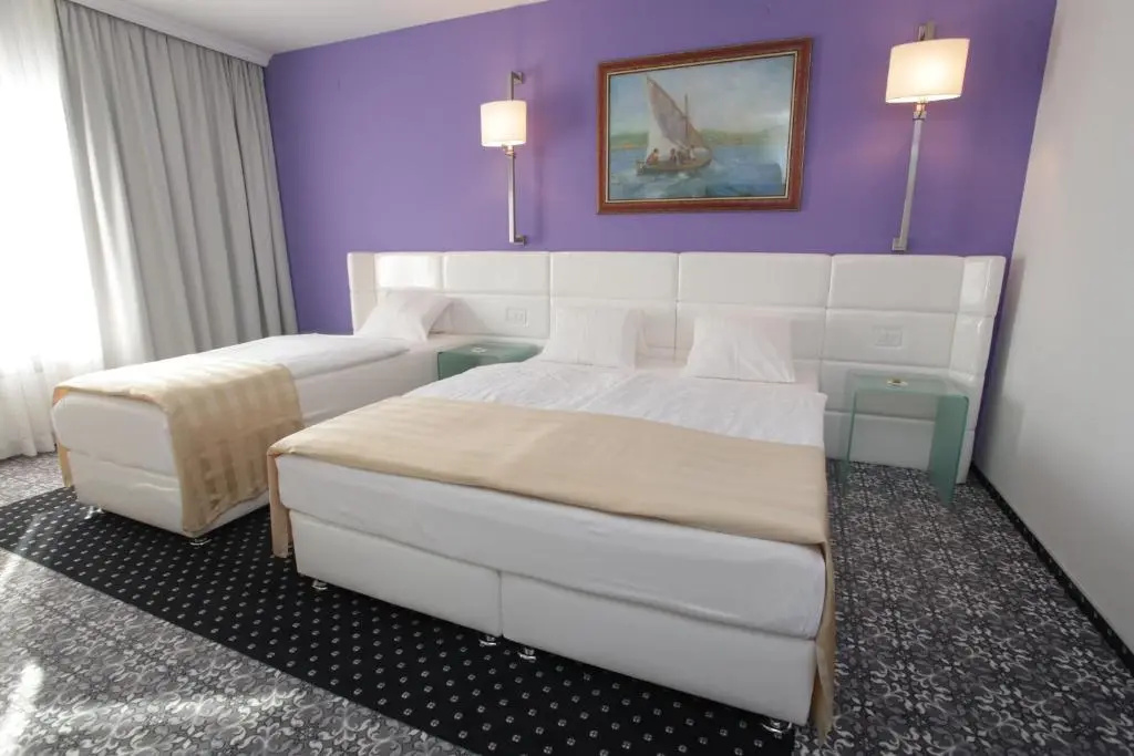Hotel Phoenix - Chambres