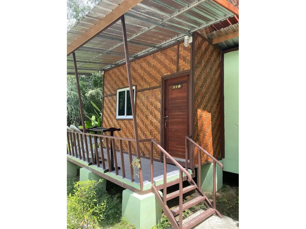 Khaosok Bamboo Huts Resort
