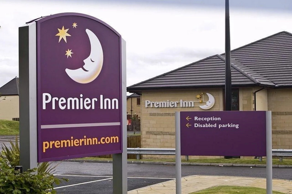 Premier Inn Dunfermline - 4